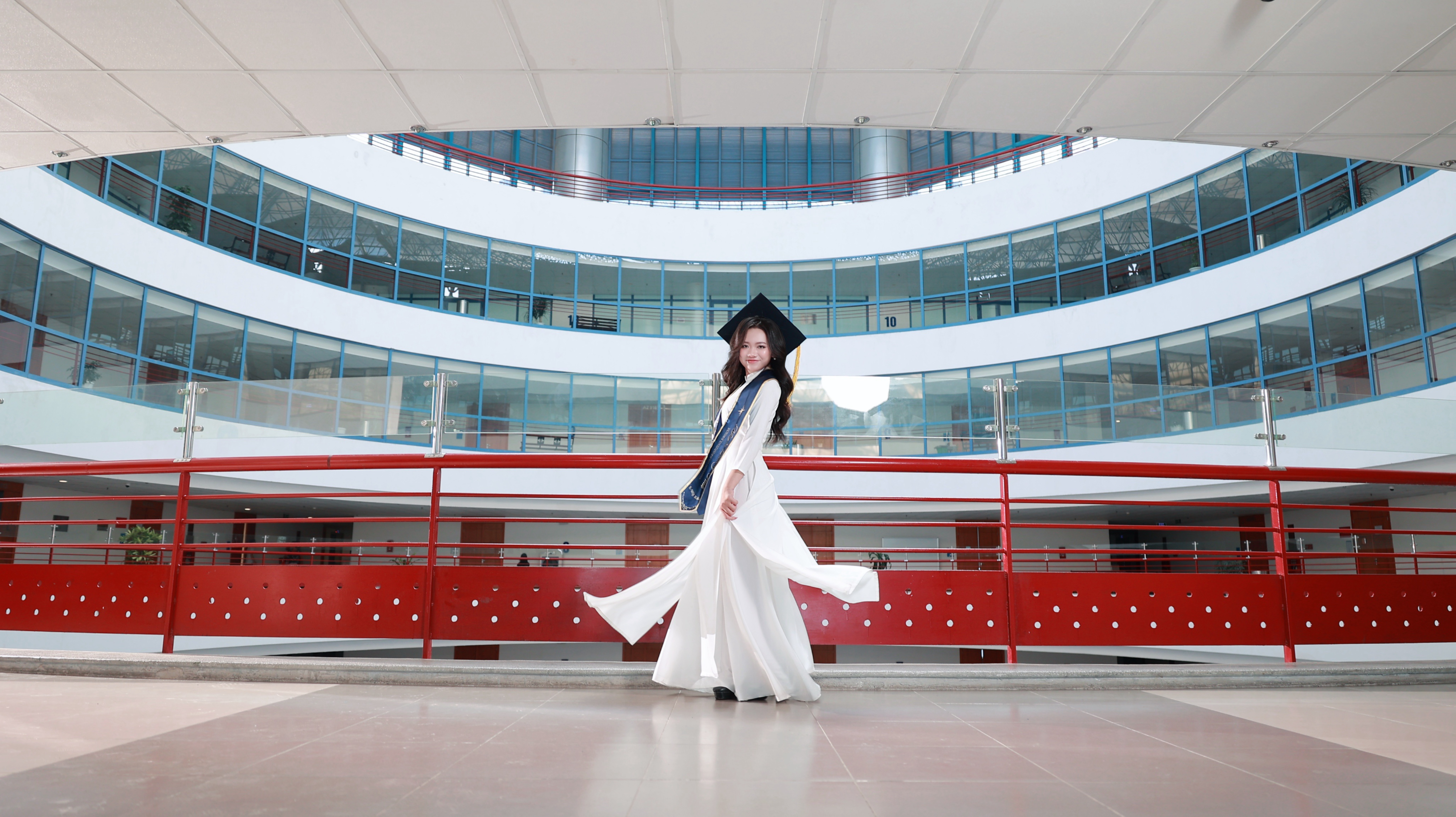 Khoảnh khắc tốt nghiệp album 3